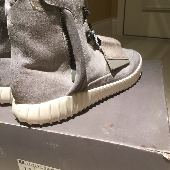 Yezzy x Adidas 750 boost - Picture 4 of 7